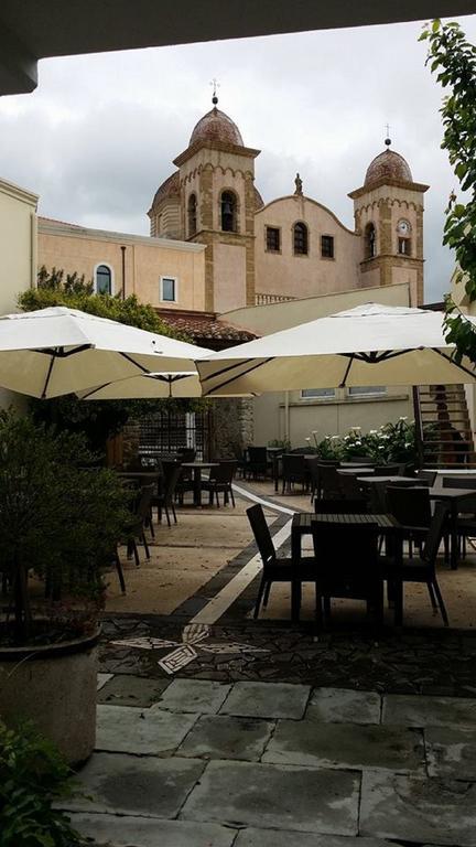 Abas Ristorante Pizzeria Affittacamere Ales Buitenkant foto