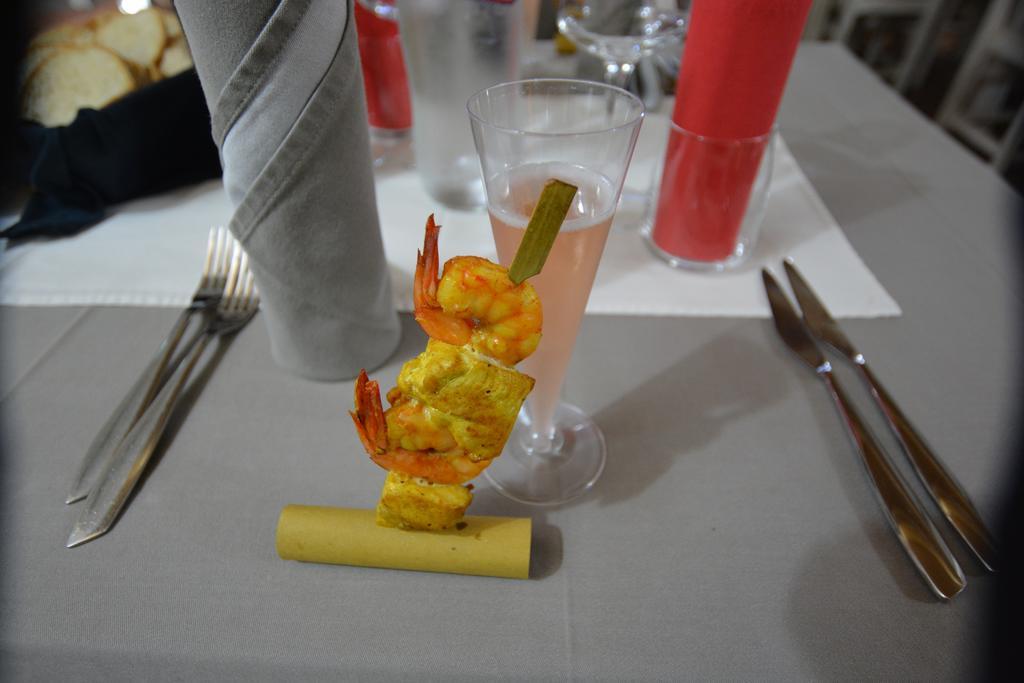 Abas Ristorante Pizzeria Affittacamere Ales Buitenkant foto